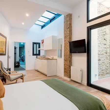Проживание в семье Veoapartment Relator Patio